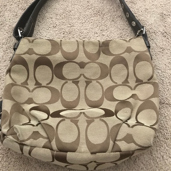 Signature Coach Handbag - Picture 1 of 4